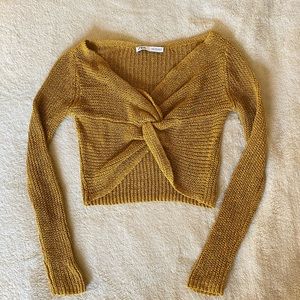Small long sleeve crop top Zara